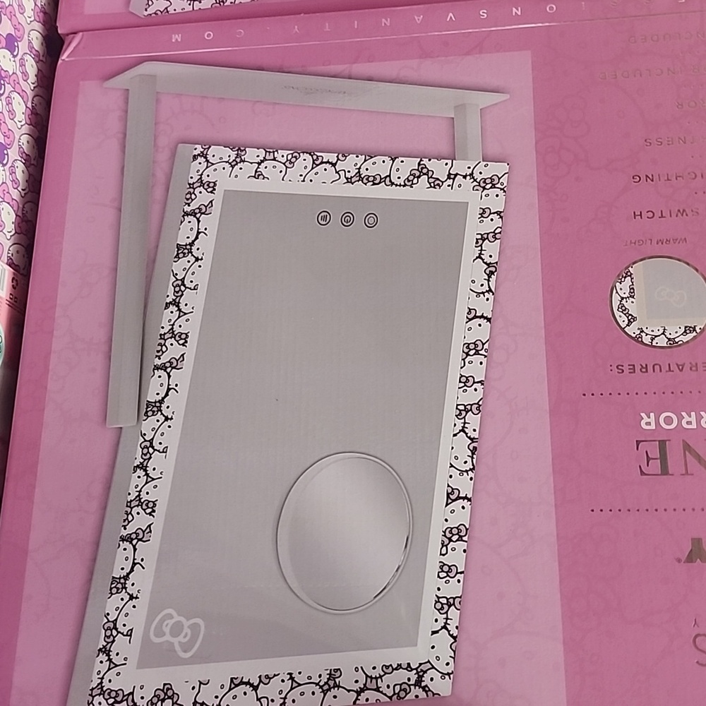Hello Kitty Tri-tone LED makeup mirror